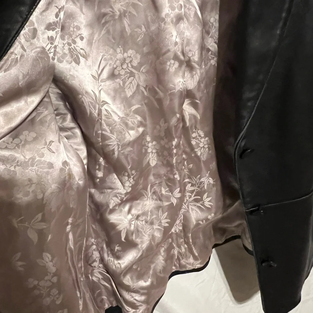 PL ( petite 12/14  L) Lambskin Couture J. Park Distressed  Black Leather jacket - Picture 4 of 12